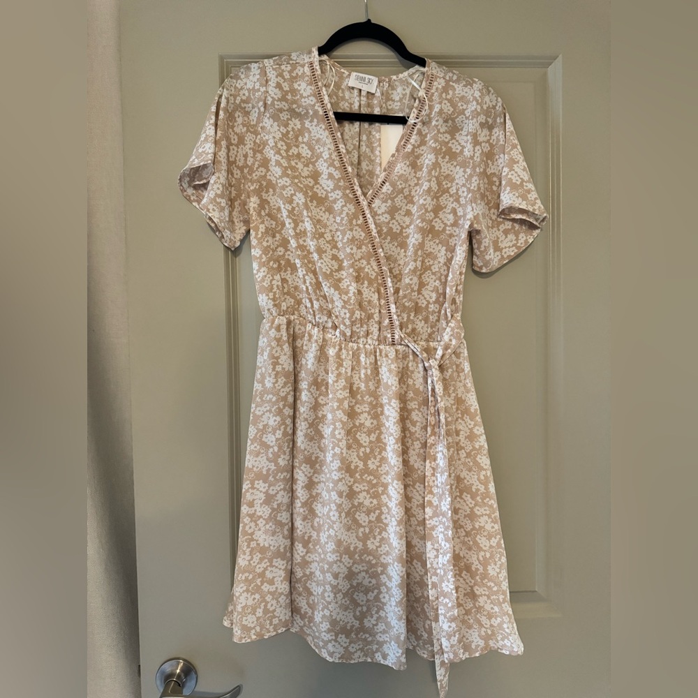 Sienna Sky Beige Floral Mini Dress